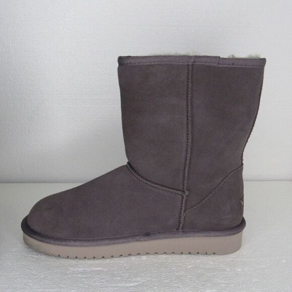 KOOLABURRA Classic Short Shearling Faux Fur Boot - Picture 6 of 8